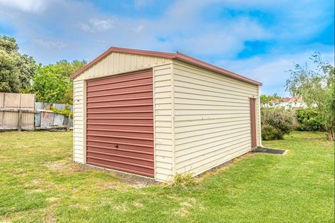Photo of property in 169 Egmont Street, Patea, 4520
