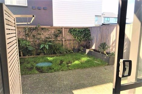 Photo of property in 28b Ian Morrison Road, Hobsonville, Auckland, 0616