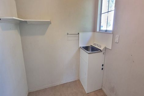 Photo of property in 40 Sikkim Crescent, Clover Park, Auckland, 2019