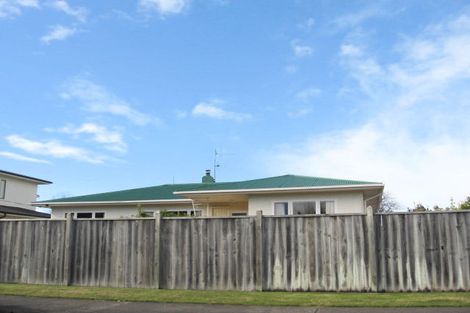 Photo of property in 8 Surrey Street, Taradale, Napier, 4112