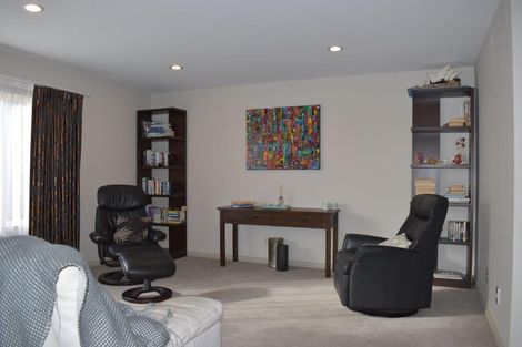 Photo of property in 85 Laurel Oak Drive, Schnapper Rock, Auckland, 0632