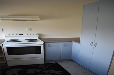 Photo of property in 9/43 Fruitvale Road, New Lynn, Auckland, 0600