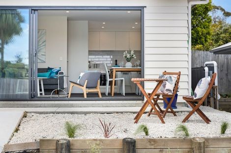 Photo of property in 40a Leo Street, Glen Eden, Auckland, 0602