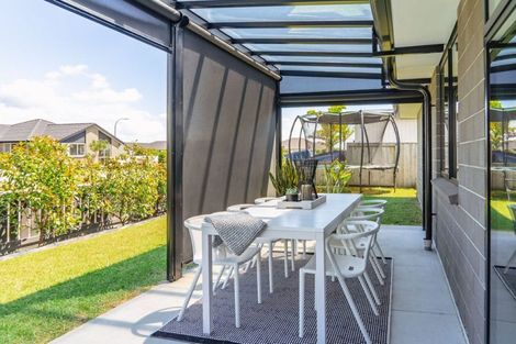 Photo of property in 1 Monaro Place, Papamoa, 3118