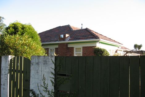 Photo of property in 14 Malone Road, Waterloo, Lower Hutt, 5011