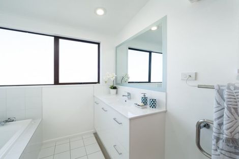 Photo of property in 51 Westgrove Avenue, Avonhead, Christchurch, 8042