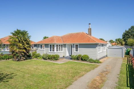 Photo of property in 27 Andrew Avenue, Roslyn, Palmerston North, 4414