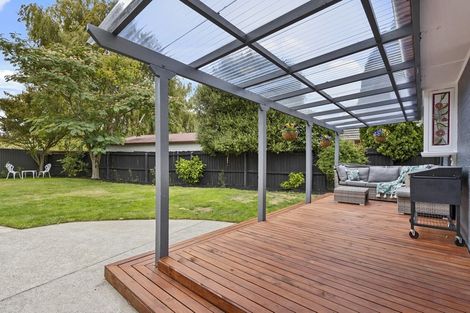 Photo of property in 16 Gregan Crescent, Burnside, Christchurch, 8053