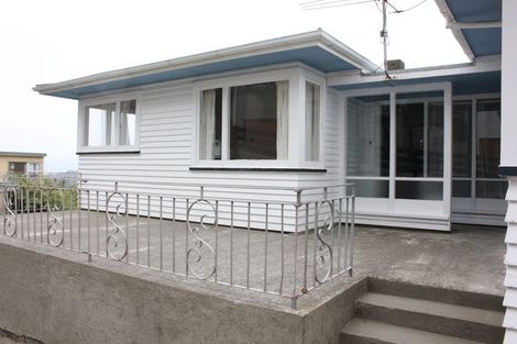 Photo of property in 73 Mills Road, Brooklyn, Wellington, 6021