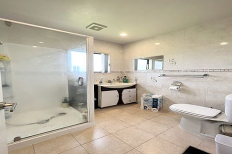 Photo of property in 2 Centorian Drive, Windsor Park, Auckland, 0632
