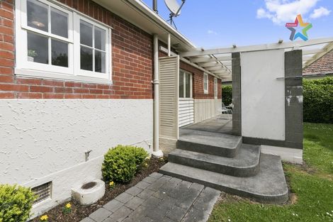 Photo of property in 47 Waiwhetu Road, Waiwhetu, Lower Hutt, 5010