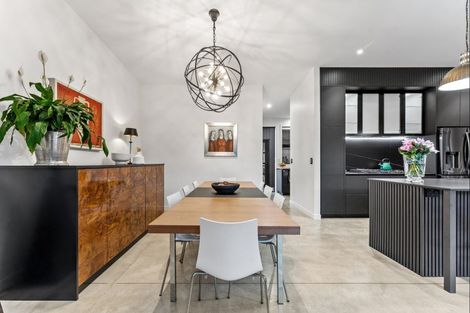 Photo of property in 72 Point Wells Road, Point Wells, 0986
