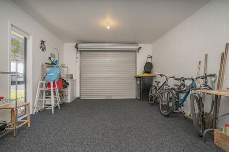 Photo of property in 2 Mayfair Close, Whitianga, 3510