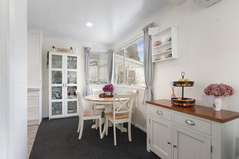 Photo of property in 4 Hydra Place, Glen Eden, Auckland, 0602