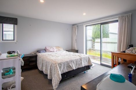 Photo of property in 81 Severn Street, Clifton, Invercargill, 9812