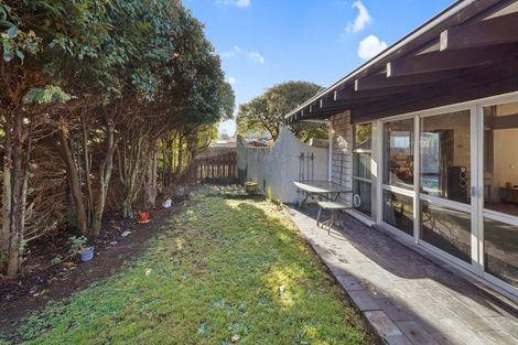 Photo of property in 4 Bowman Place, Sockburn, Christchurch, 8042