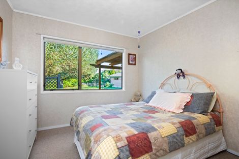 Photo of property in 11 Lina Place, Waiuku, 2123