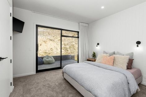 Photo of property in 4 Te Roera Drive, Taradale, Napier, 4112