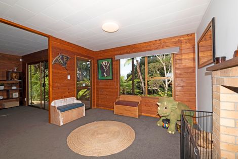 Photo of property in 31 Hartley Terrace, Massey, Auckland, 0614