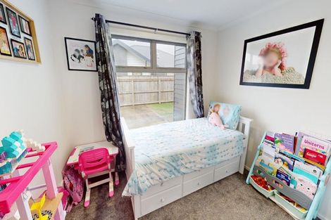 Photo of property in 12 Ivy Lane, Kelvin Grove, Palmerston North, 4414