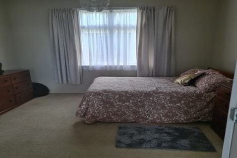 Photo of property in 136 Russell Street, Westport, 7825