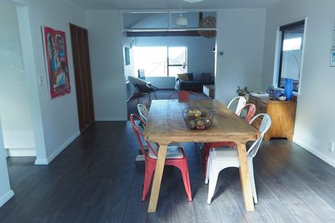 Photo of property in 22 Satara Crescent, Khandallah, Wellington, 6035