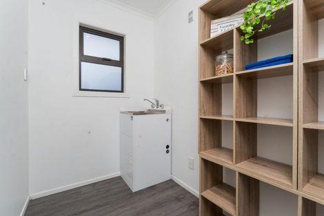 Photo of property in 31 Apollo Parade, Milson, Palmerston North, 4414