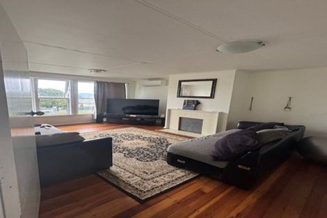 Photo of property in 43 Justine Street, Cannons Creek, Porirua, 5024