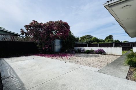 Photo of property in 2/290 Avonhead Road, Avonhead, Christchurch, 8042
