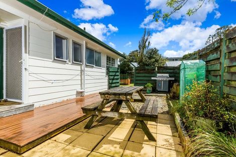 Photo of property in 24 Cranston Street, Torbay, Auckland, 0632