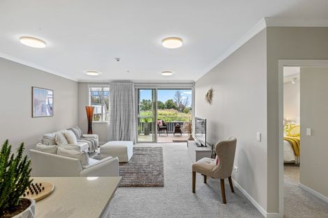 Photo of property in 62 Rewa Rewa Lane, Orewa, 0931