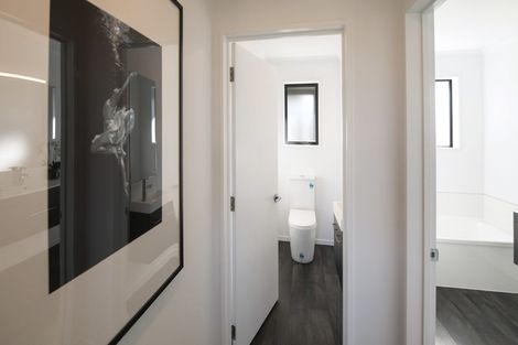 Photo of property in 11 Ngaroma Crescent, Whitianga, 3510