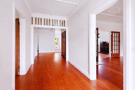 Photo of property in 343 Karori Road, Karori, Wellington, 6012