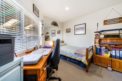 Photo of property in 17 Harbour View Road, Onerahi, Whangarei, 0110