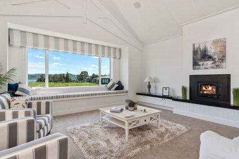 Photo of property in 1 Taumata Rise, Acacia Bay, 3385