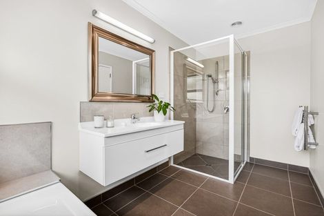 Photo of property in 27 Parlane Drive, Huapai, Kumeu, 0810