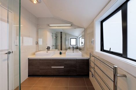 Photo of property in 92 Schnapper Rock Road, Schnapper Rock, Auckland, 0632