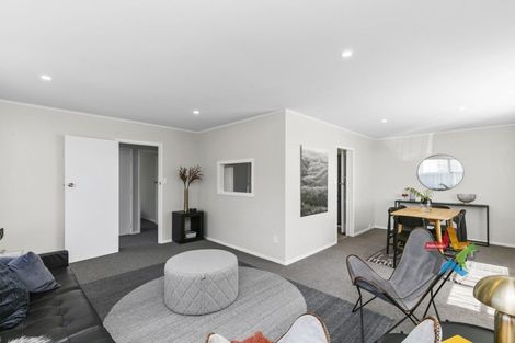 Photo of property in 178 Queens Drive, Lyall Bay, Wellington, 6022