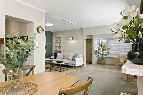 Photo of property in 32 Sunset Street, Hilltop, Taupo, 3330