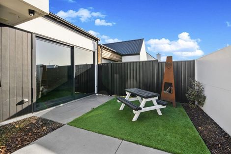 Photo of property in 17 Horoeka Street, Avonhead, Christchurch, 8042