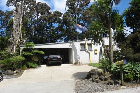 Photo of property in 195 Motutara Road, Muriwai, Waimauku, 0881