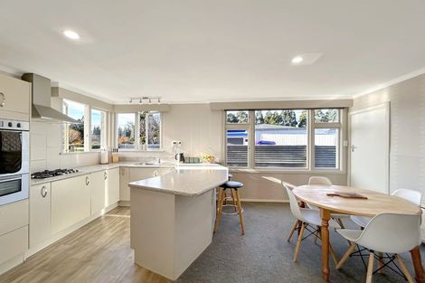 Photo of property in 9 Grange Street, Winton, 9720