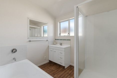 Photo of property in 130 Windsor Road, Bellevue, Tauranga, 3110