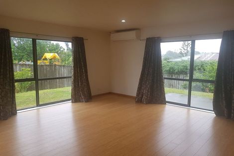 Photo of property in 79a Stanley Road, Glenfield, Auckland, 0629