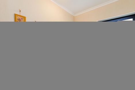 Photo of property in 10 Purdie Place, Milson, Palmerston North, 4414