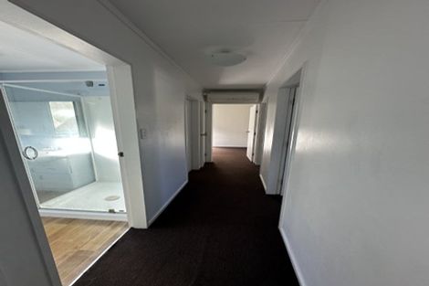 Photo of property in 7a Tralee Place, Johnsonville, Wellington, 6037