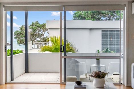 Photo of property in 8a /2 Audrey Road, Takapuna, Auckland, 0620