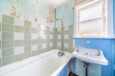 Photo of property in 18 Frederick Street, Wainuiomata, Lower Hutt, 5014