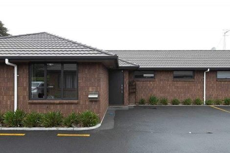 Photo of property in 108u5 Old Farm Road, Hamilton East, Hamilton, 3216