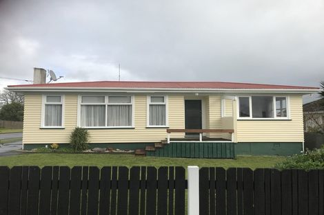 Photo of property in 118 Helvetia Road, Pukekohe, 2120